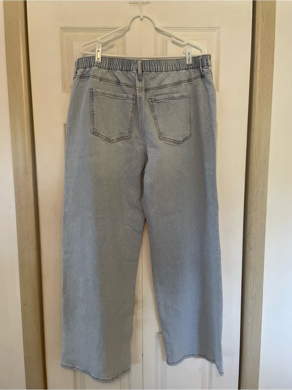 No Boundaries Jeans. - Picture 10 of 11